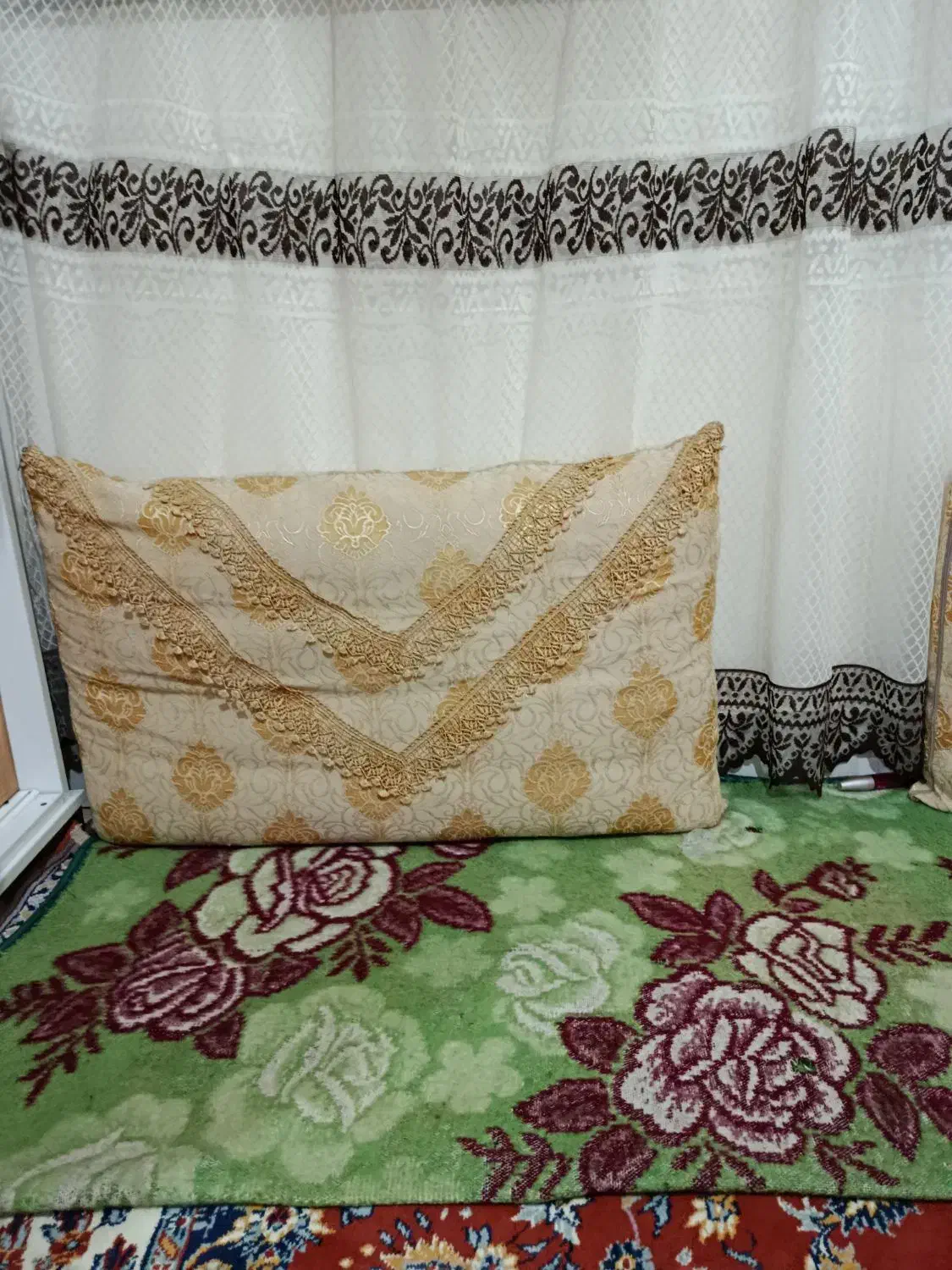 بالش|رختخواب، بالش، پتو|ارومیه, |دیوار