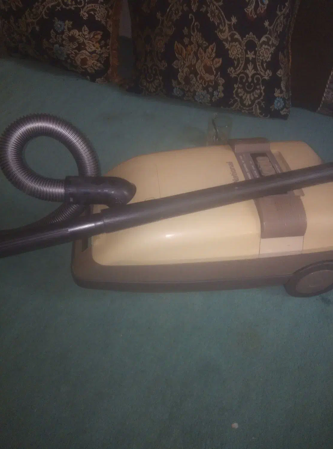 جارو برقی نایسیونال  مدل 1400 به فروش میرسه|جاروبرقی، جارو شارژی، بخارشو|شیراز, کرونی(خاتونک)|دیوار