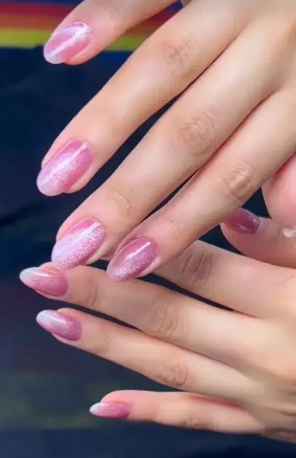 کاشت ناخن|خدمات آرایشگری و زیبایی|رشت, کوی طالقانی|دیوار