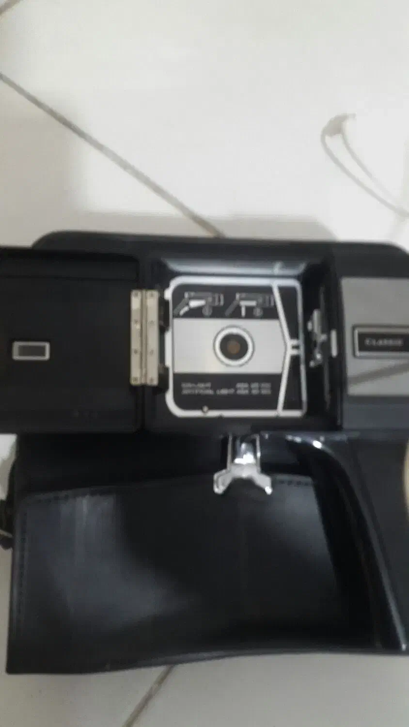 یک دوربین عکاسی قدیمی|دوربین عکاسی و فیلم‌برداری|نسیم‌شهر, |دیوار