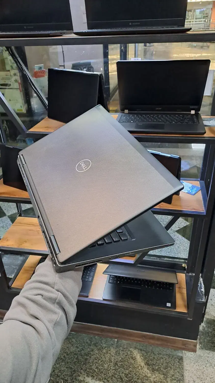 لپتاپ دل 7730 شش گیگ گرافیک Xeon|رایانه همراه|تهران, فلسطین (میدان انقلاب)|دیوار