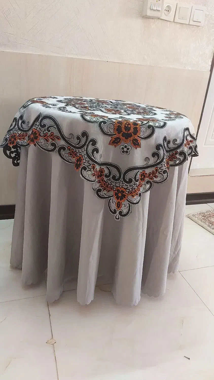 میز خاطره محکم  در حد نو|مبلمان خانگی و میز عسلی|رباط‌کریم, رباط‌کریم|دیوار