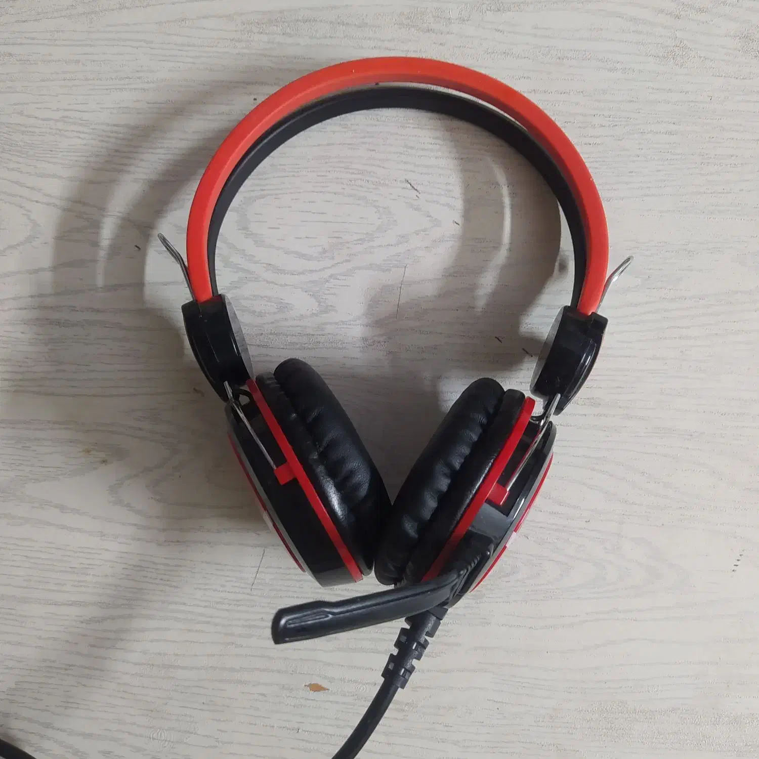 هدستTSCOبامیکروفون ظاهر تمیز و سالم|قطعات و لوازم جانبی رایانه|اصفهان, مهرآباد|دیوار