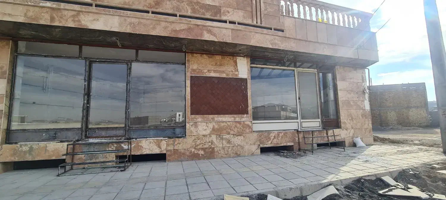 اجاره زیر زمین ودوعدد مغازه|اجارهٔ مغازه و غرفه|قروه, |دیوار