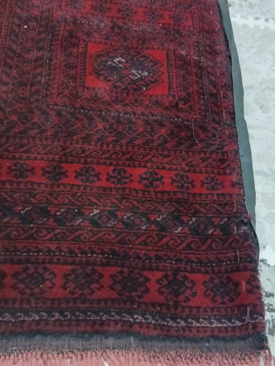 فرش کناره دست بافت قدیمی|فرش|کرج, برغان|دیوار