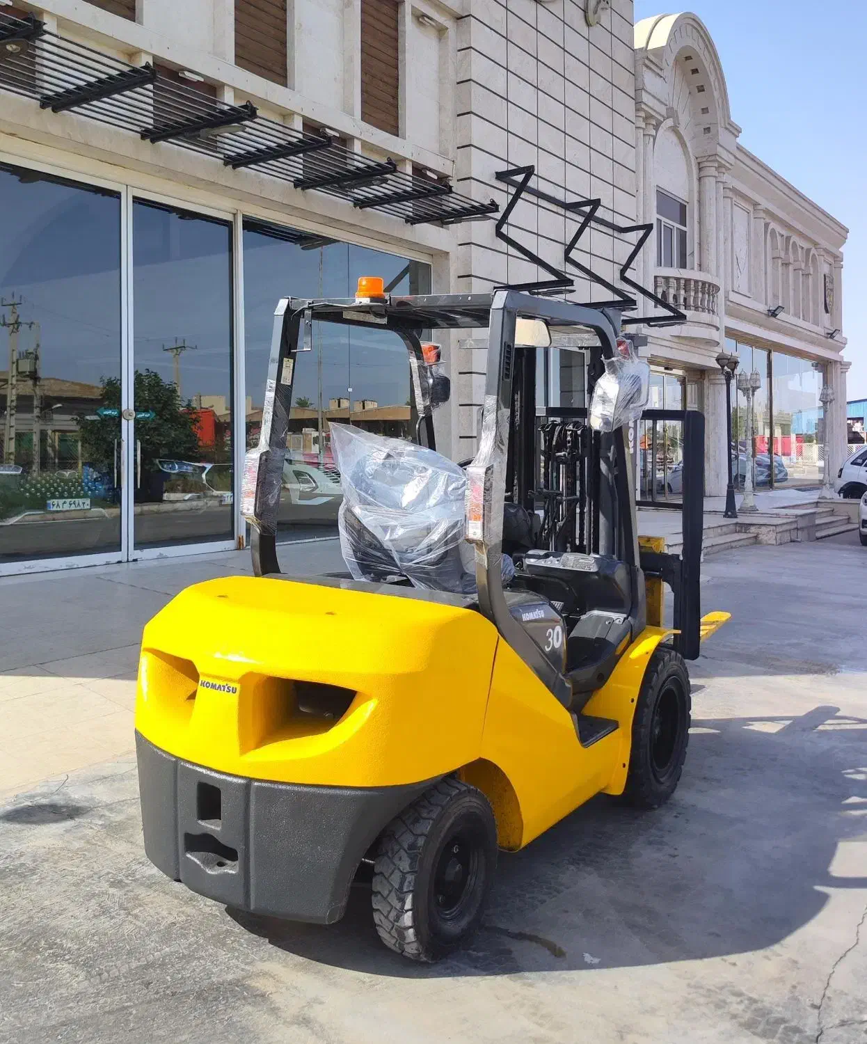 دکل 4.5متر کانتینرو ساید دار لیفتراک کوماتسو|خودرو سنگین|اصفهان, دشتستان|دیوار