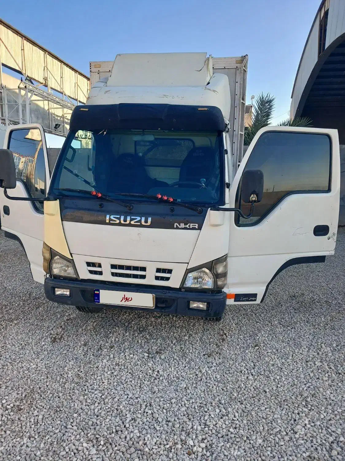 ایسوزو ۵۲۰۰ مدل ۸۸|خودرو سنگین|شیراز, پادگان ولیعصر|دیوار