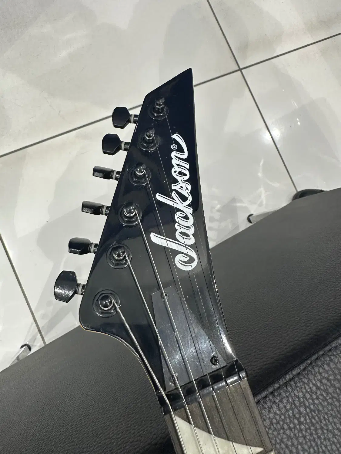 گیتار الکتریک Jackson Rhoads|گیتار، بیس، امپلیفایر|بابل, |دیوار