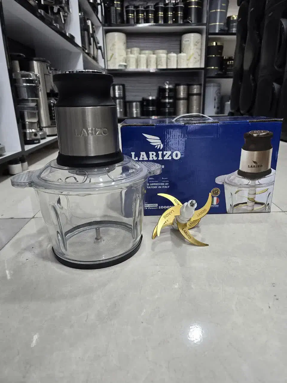 خردکن لاریزو ایتالیایی حک شده|خردکن، آسیاب، غذاساز|قم, شهرک فاطمیه|دیوار