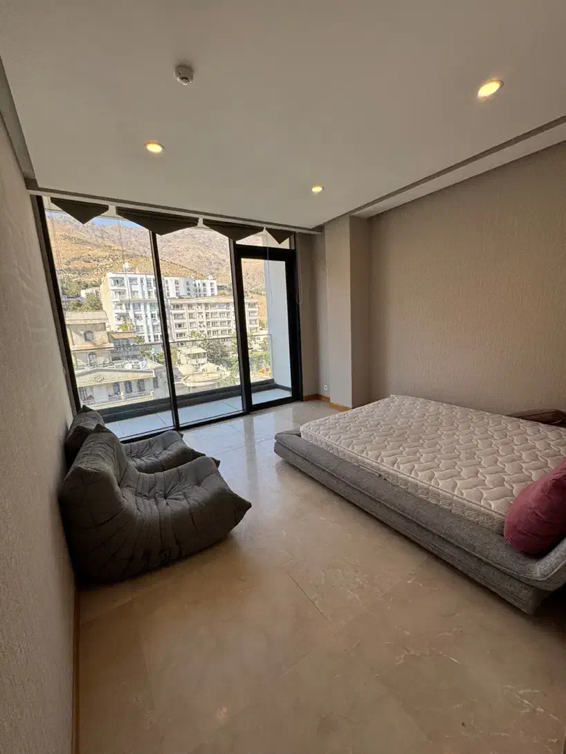 ۳۰۵مترنوساز۳خواب مستر ولنجک/مشاعات آبی/۳۰متر بالکن