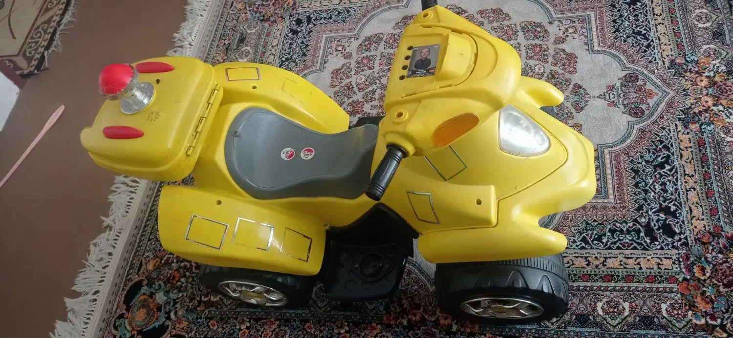 ماشین شارژی|اسباب‌بازی بچه|فلاورجان, |دیوار