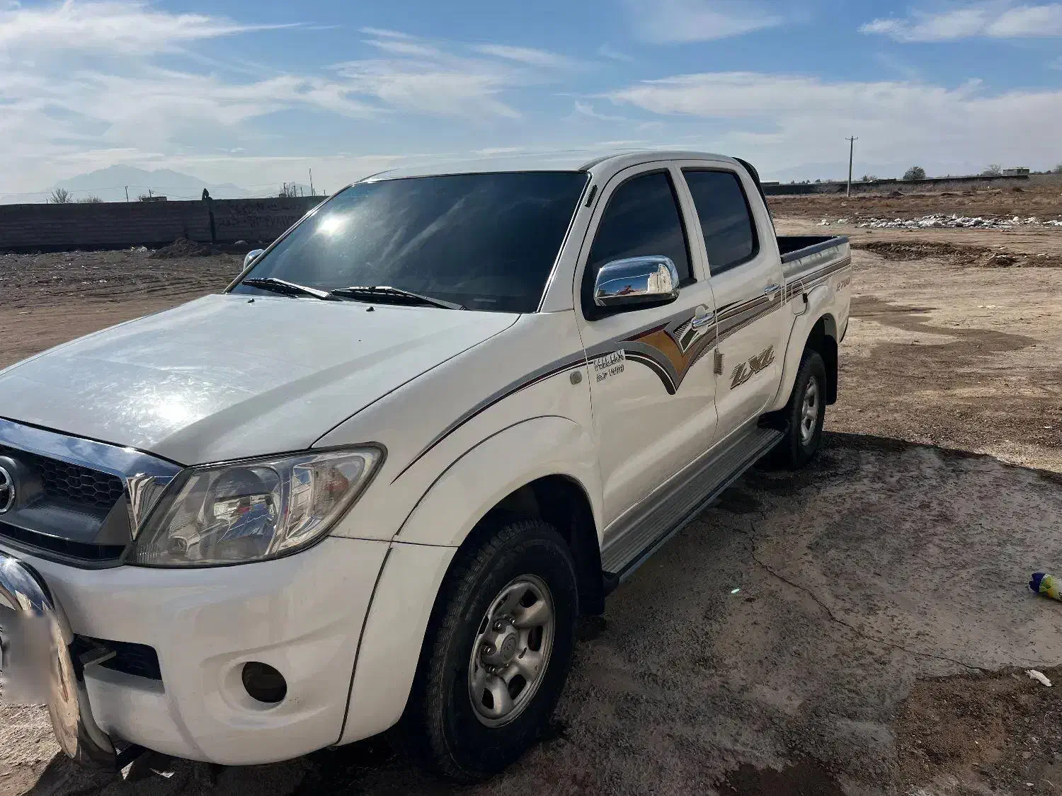 هایلوکس ۲۰۱۰بلند|خودرو سواری و وانت|سیرجان, |دیوار