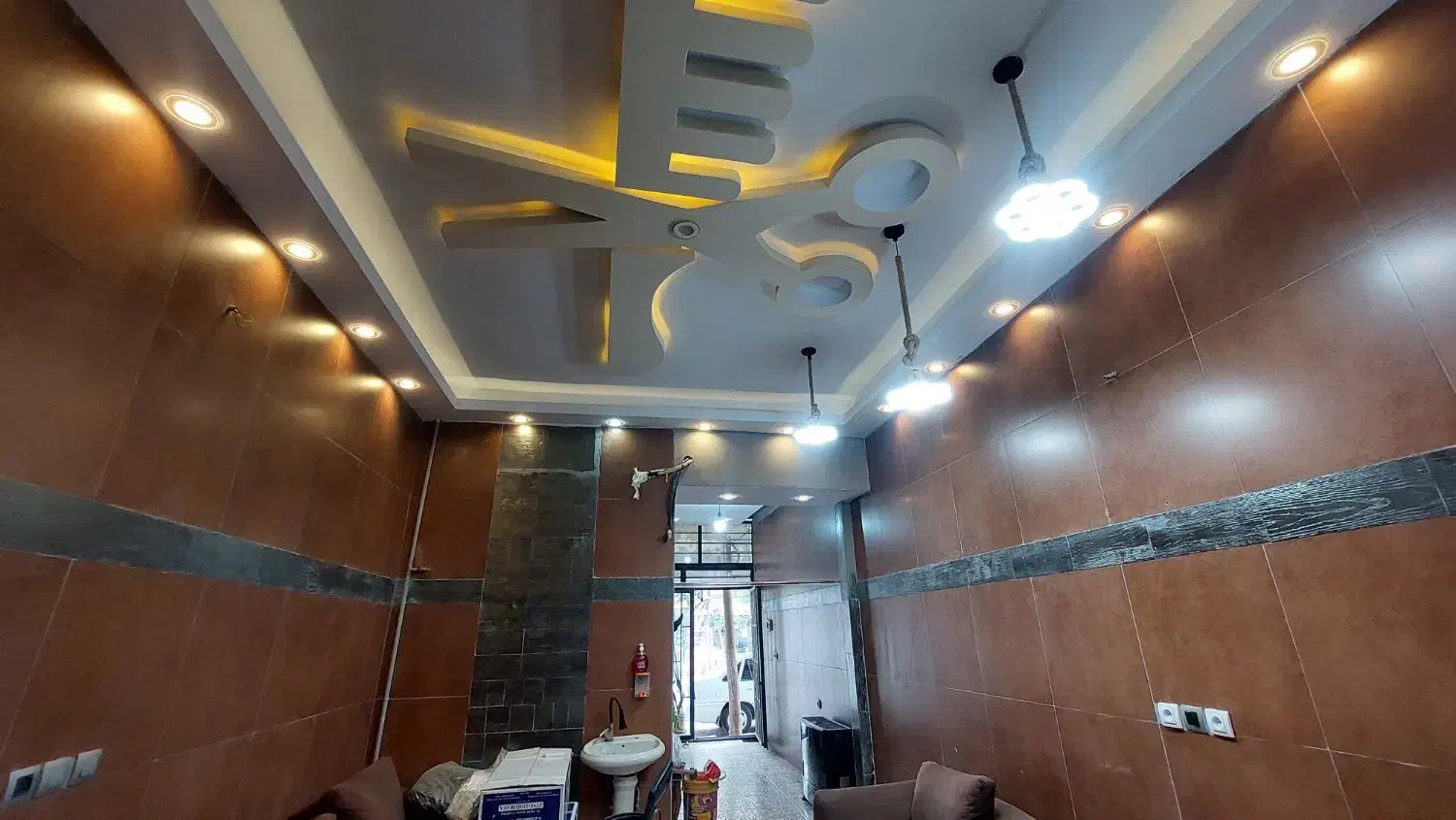 ۵۰متر مغازه مخصوص ارایشگاه فول امکانات|فروش مغازه و غرفه|پاکدشت, حصار امیر|دیوار