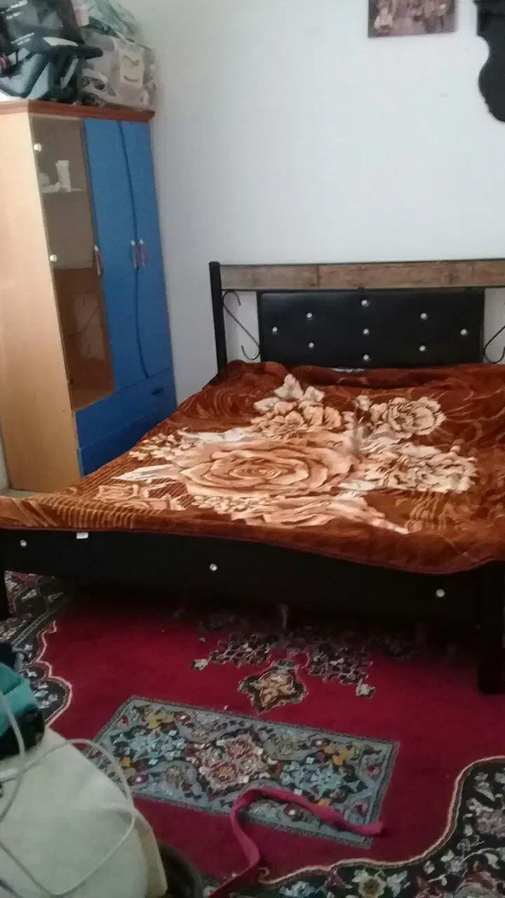 تخت دونفره|تشک تختخواب|تربت‌حیدریه, کوی شهید احمدزاده ملکی|دیوار