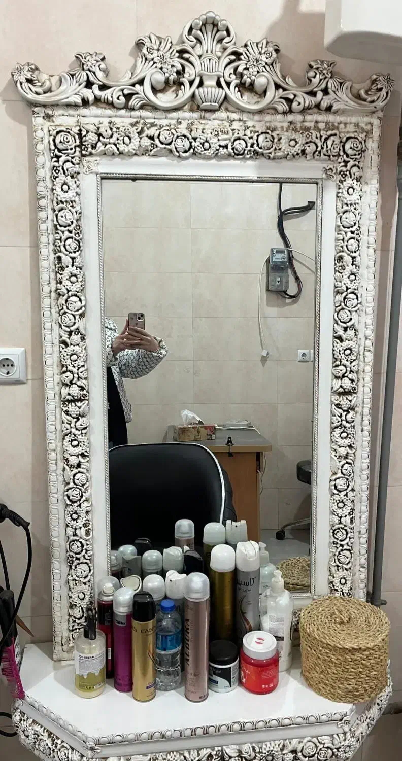 لوازم آرایشگاه|آرایشگاه و سالن‌های زیبایی|رشت, بازار|دیوار