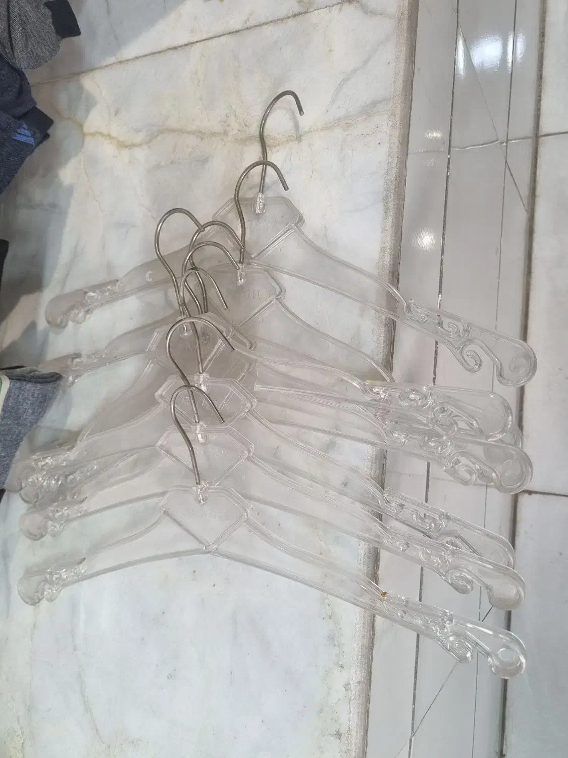 چوب لباسی شیشه ای|فروشگاه و مغازه|شیراز, شهرک فرهنگیان|دیوار