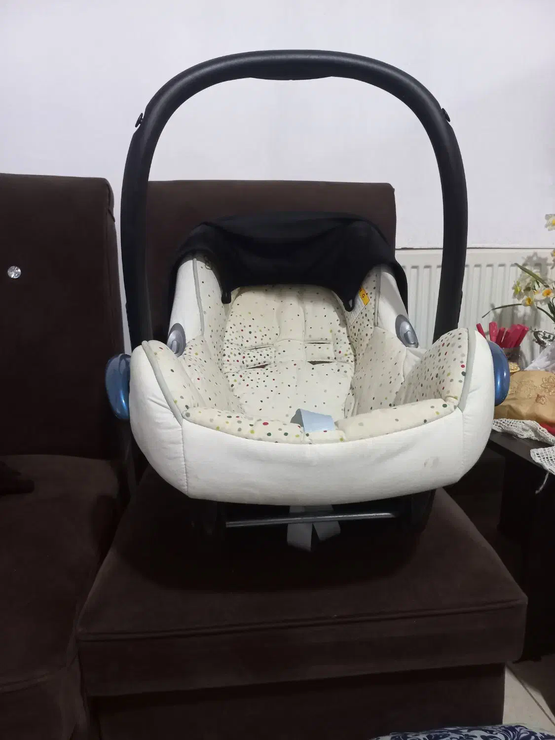 صندلی نوزاد|تخت و صندلی بچه|لاهیجان, کوی زمانی|دیوار