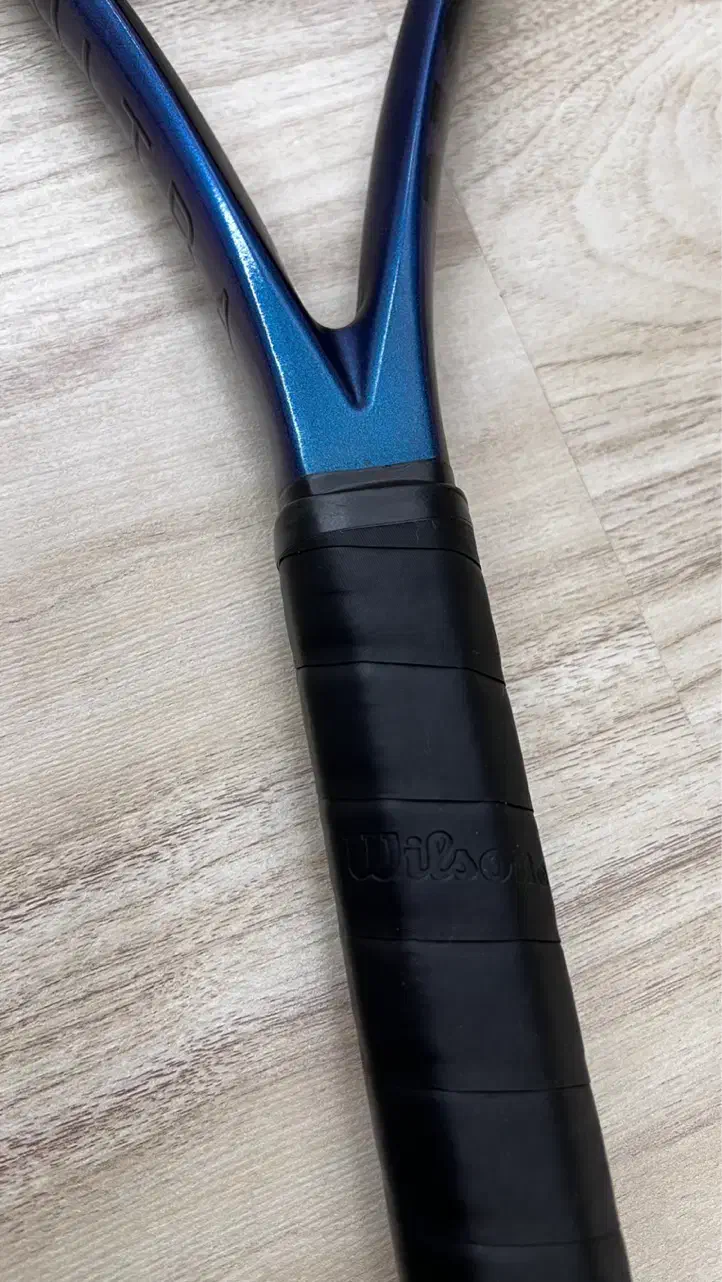 راکت تنیس اولترا ویلسون|ورزش‌های توپی|مشهد, آزادشهر|دیوار