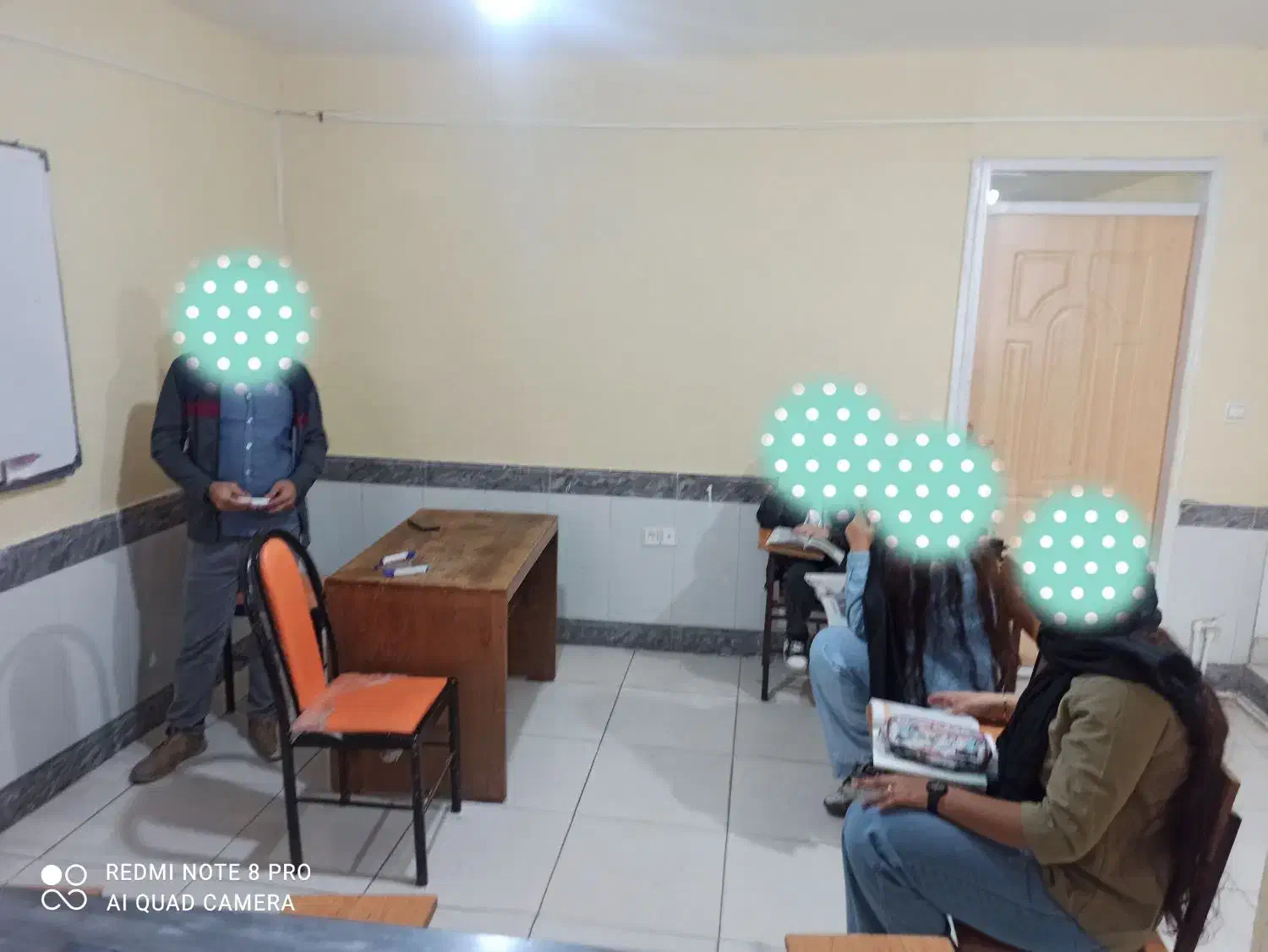 تدریس خصوصی کلیه دروس در آموزشگاه|خدمات آموزشی|خرم‌آباد, |دیوار