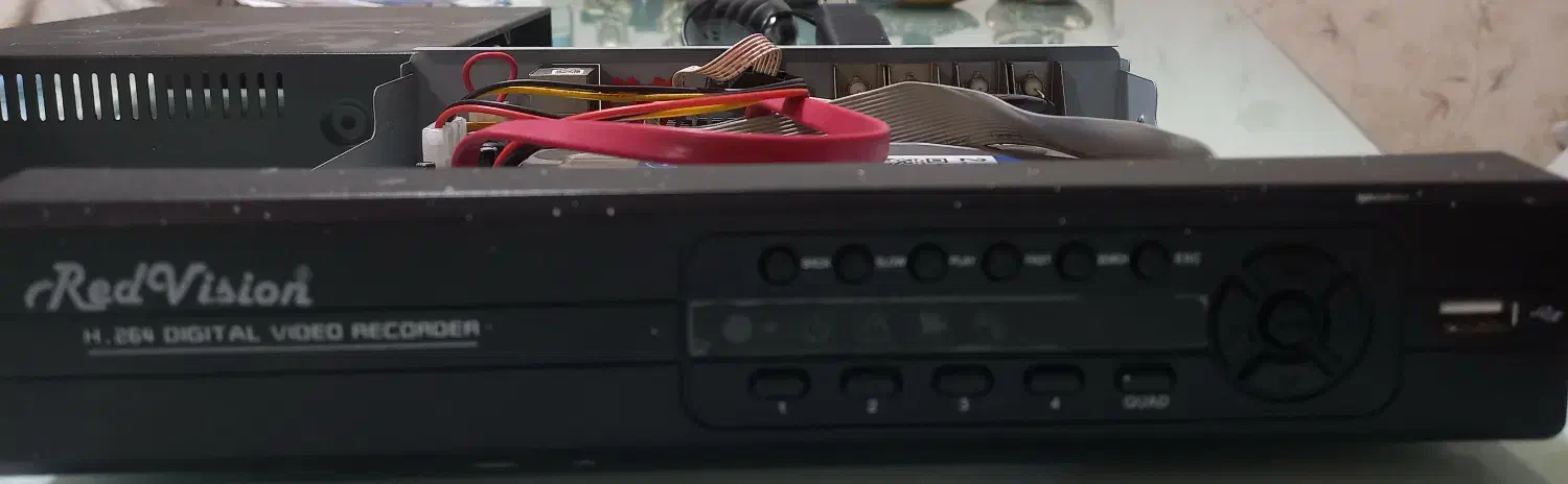 دستگاه DVR با8 کانال رد ویژن و هارد 2 ترا بلووسترن|دوربین مداربسته|شاهینشهر, شهرک هشت بهشت|دیوار