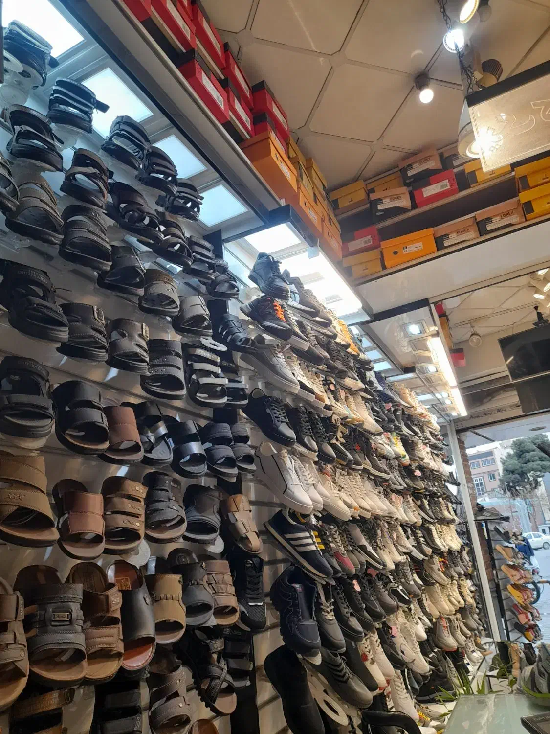 فروشنده محدوده شهرری|استخدام بازاریابی و فروش|ری, فیروزآبادی|دیوار