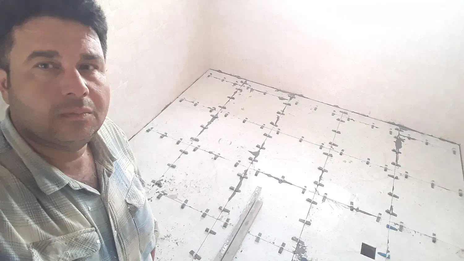 لوله کشی و کاشی کاری|خدمات پیشه و مهارت|چهارباغ, |دیوار