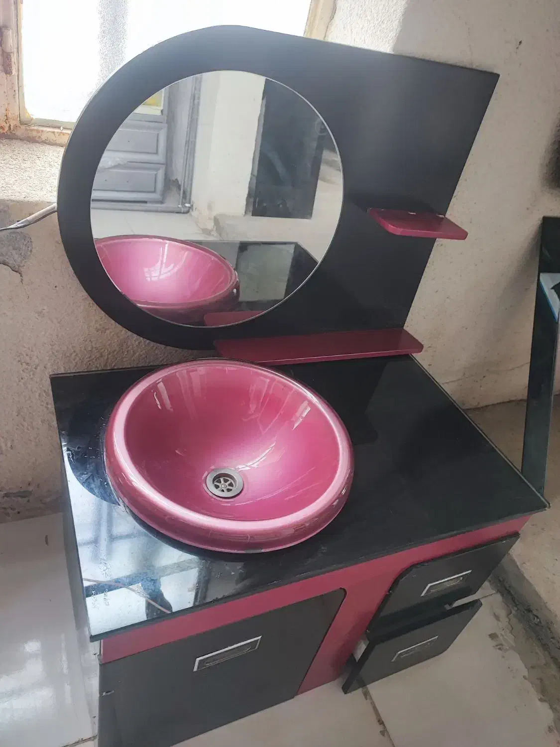 روشویی کابینتی با اینه|لوازم سرویس بهداشتی|سنندج, |دیوار