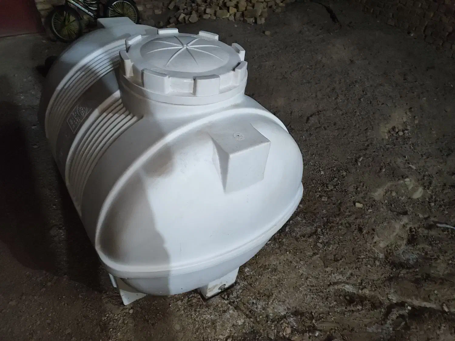 تانکر هزار لیتری طبرستان در حد خشک وغیره|مصالح و تجهیزات ساختمان|زابل, |دیوار