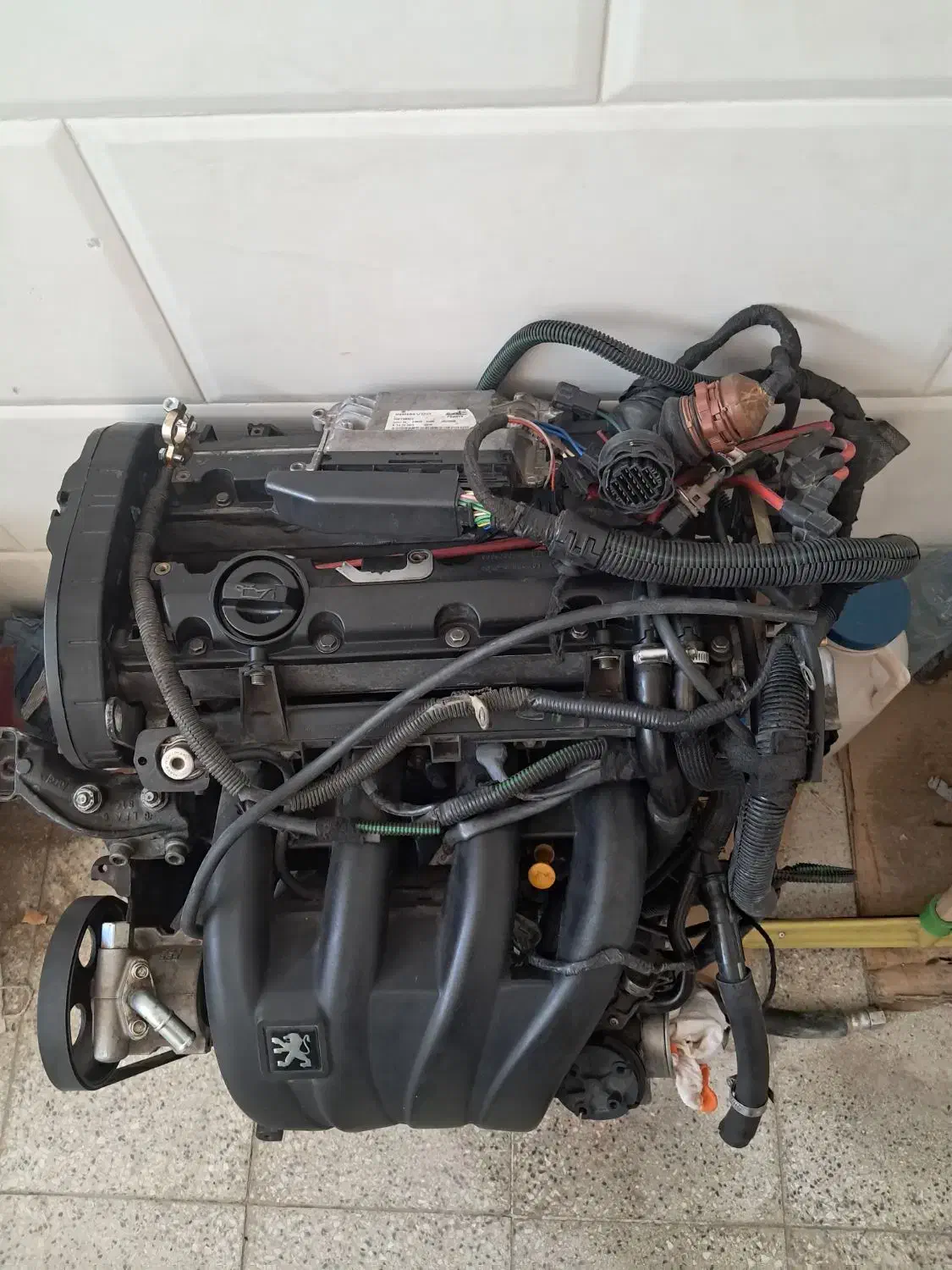 موتور زانتیا دوهزار|قطعات یدکی و لوازم جانبی|آباده, |دیوار