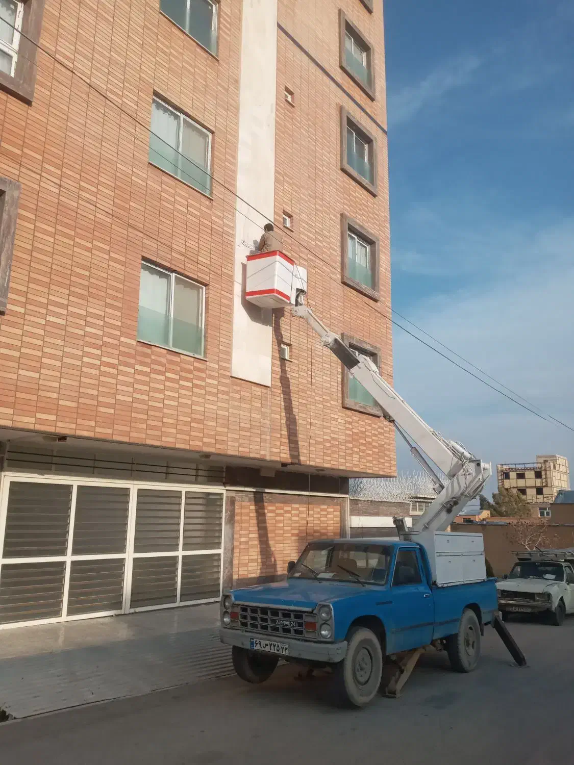 اجاره بالابر نیسان تلسکوپی ۱۲ متری|خدمات حمل و نقل|خمینیشهر, |دیوار