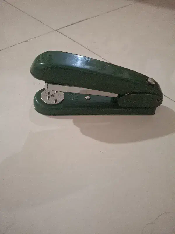 منگنه|لوازم التحریر|مشهد, عامل|دیوار