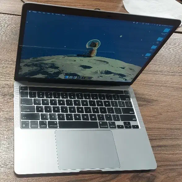 مکبوک پرو ۱۳ اینچ رم ۸ حافظه ۲۵۶ (M1 (2020|رایانه همراه|اصفهان, ملاصدرا|دیوار