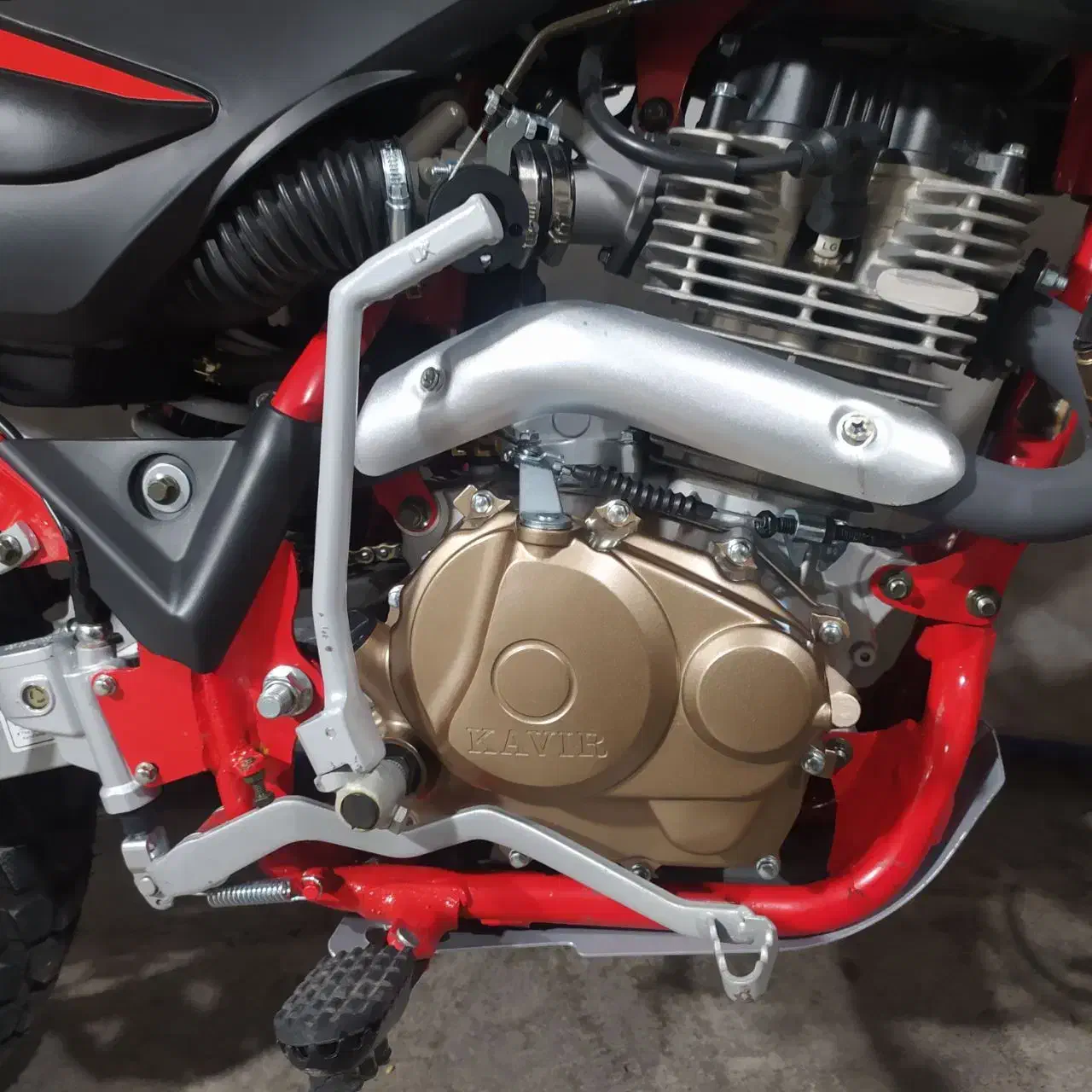 کویرتی دو|موتورسیکلت|اسکو, |دیوار