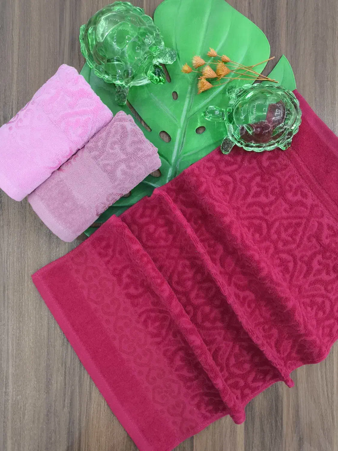 حوله‌ دست وصورت|آرایشی، بهداشتی، درمانی|کاشان, فین بزرگ|دیوار