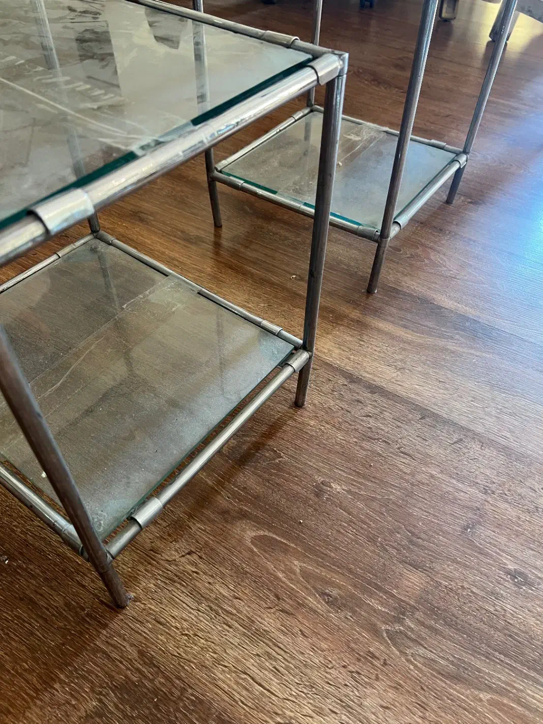 میز|میز تلویزیون|تهران, حکمت|دیوار