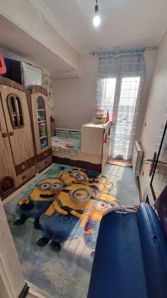 ۱۳۰ متر ۳خواب تک واحدی تمیز سالن پرده همیلا