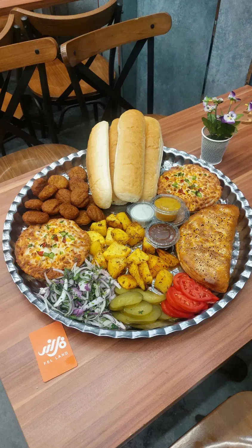 کارگر آقا|استخدام خدمات فروشگاه و رستوران|اراک, |دیوار