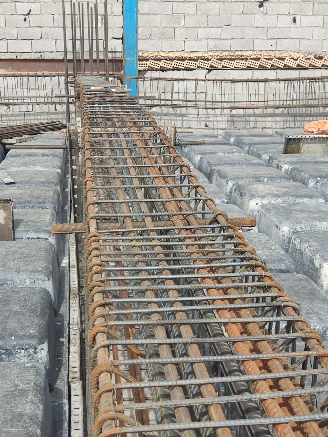 اجرای آرماتوربندی وقالب بندی اسکلت بتنی|خدمات پیشه و مهارت|سبزوار, پاسداران|دیوار