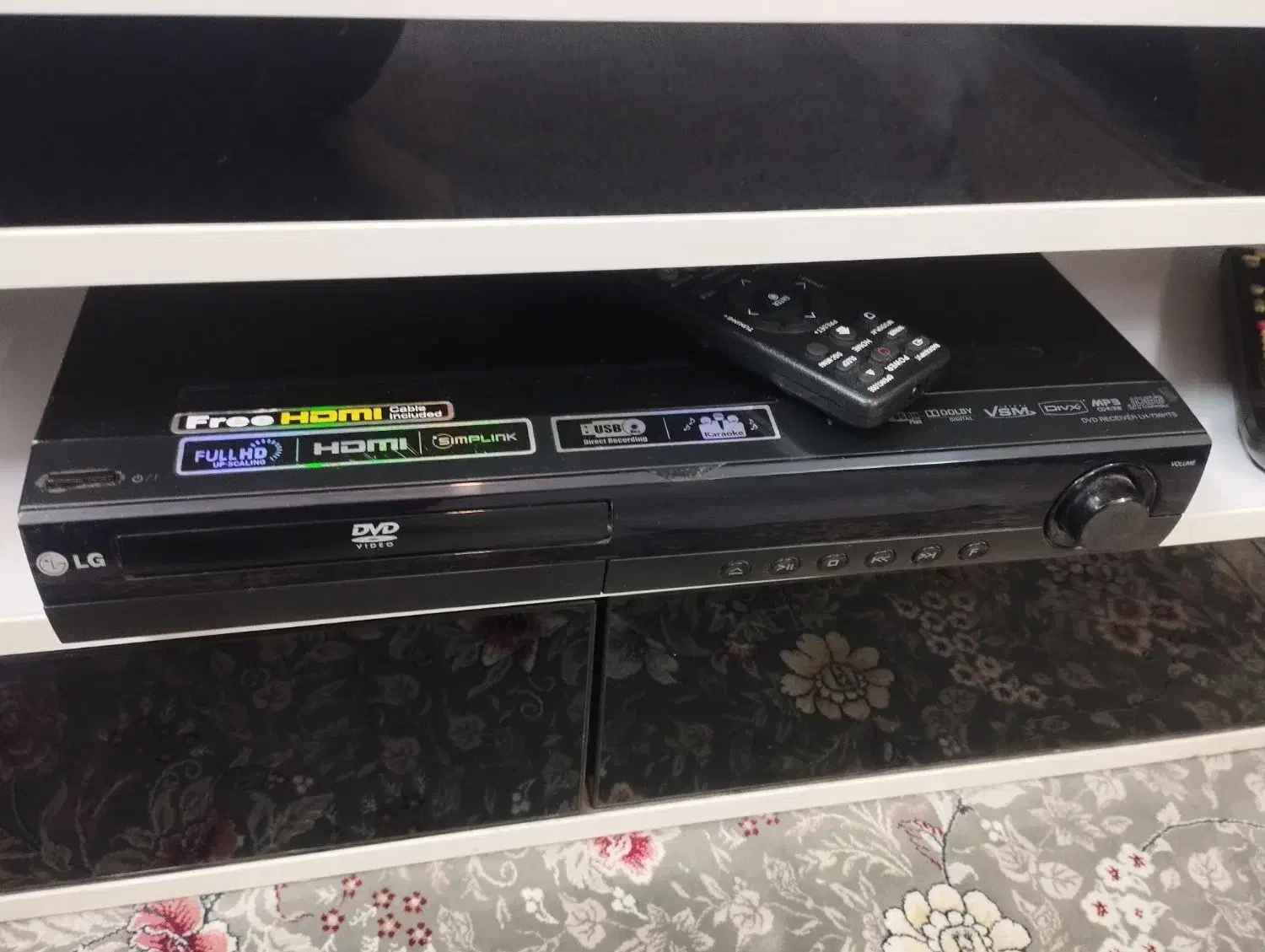 یک عدد دستگاه دی وی دی ال جی با با دو عدد باند|پخش‌کننده DVD و ویدیو|تهران, مختاری|دیوار