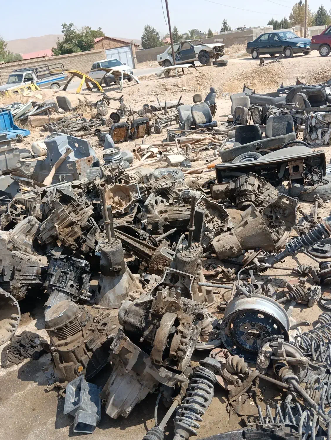 گیربکس وسرسیلندر|قطعات یدکی و لوازم جانبی|شیراز, کیان آباد|دیوار