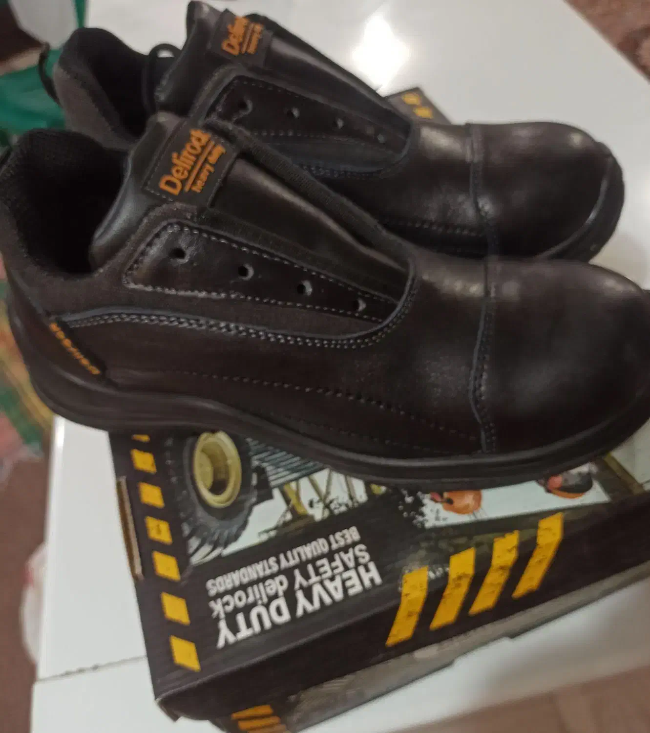 کفش ایمنی شماره 40 قیمت550 تومان|کیف، کفش، کمربند|بندر دیر, |دیوار