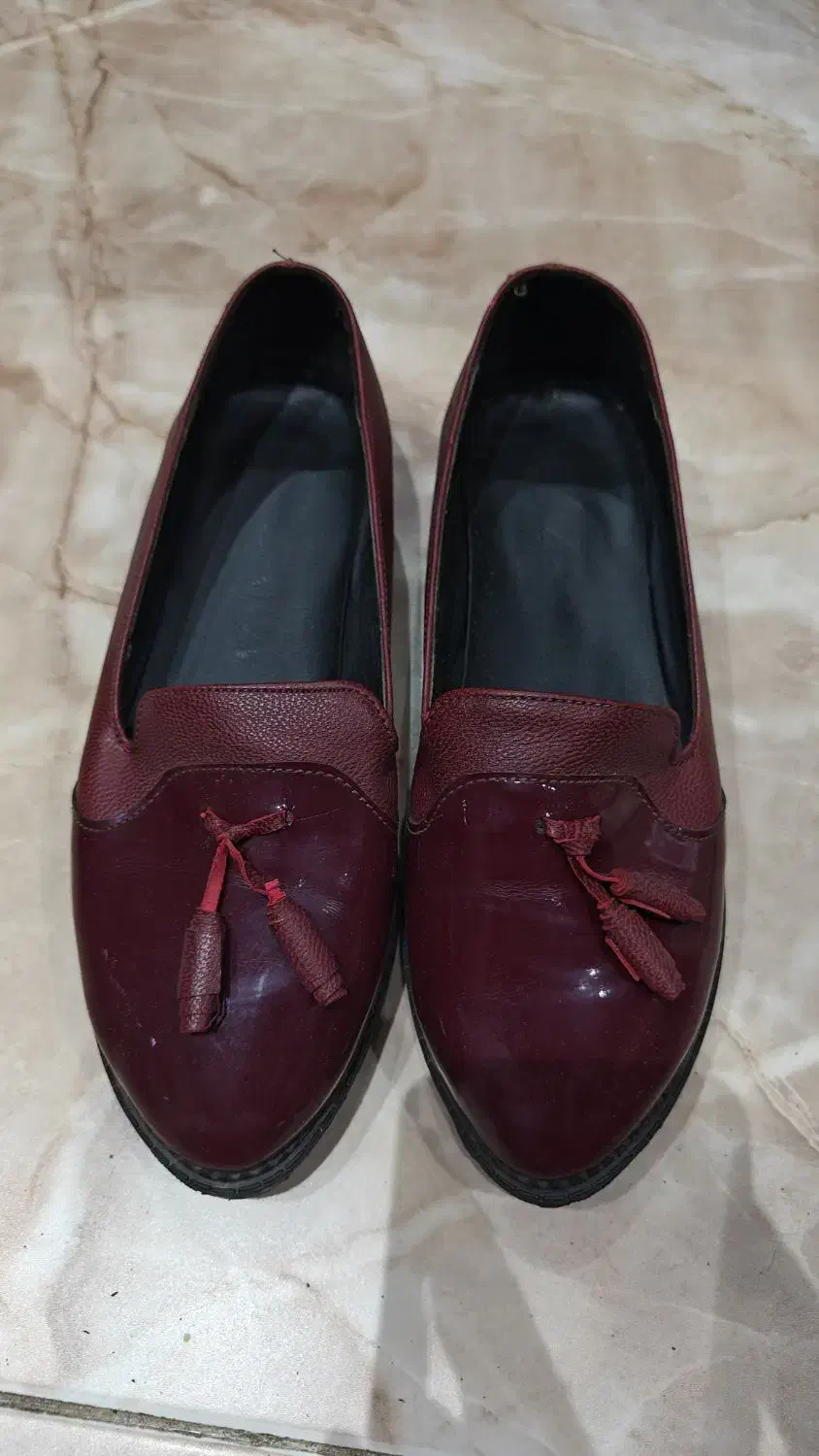 کفش|کیف، کفش، کمربند|آمل, |دیوار