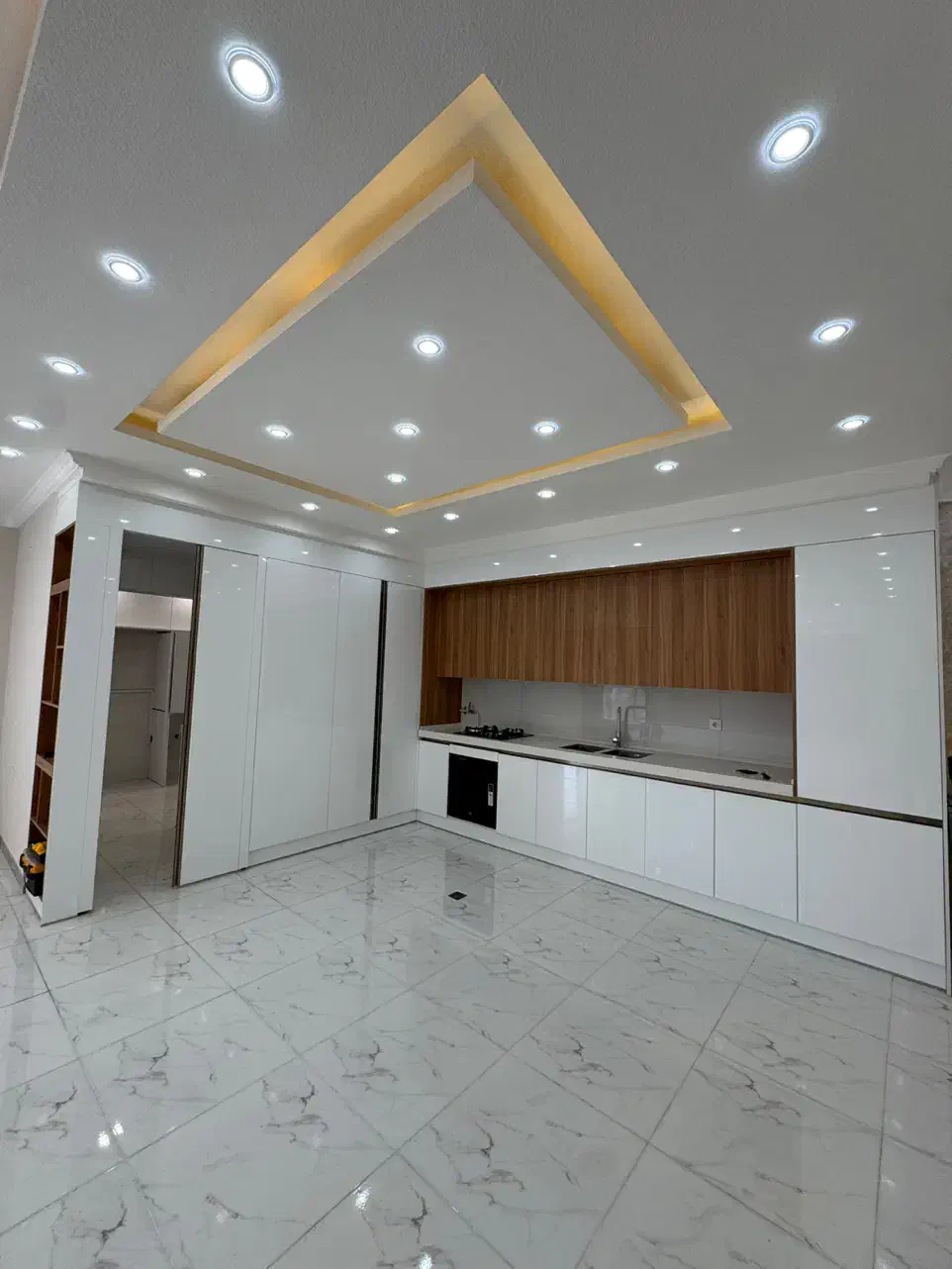 رهن آپارتمان  ۴ خواب محدوده امام رضا|اجارهٔ آپارتمان|بوشهر, |دیوار