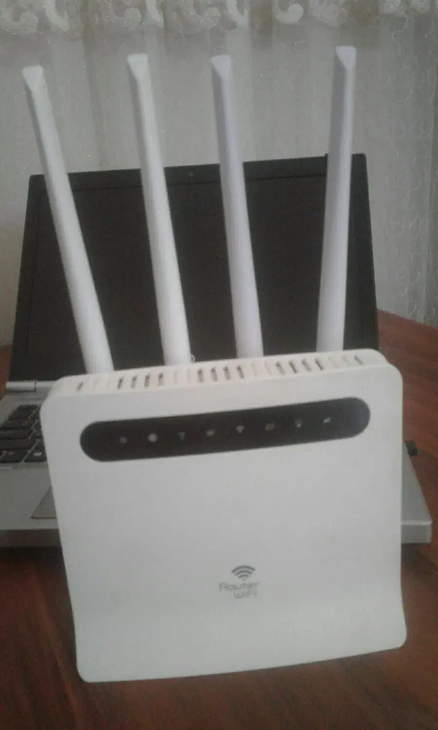 مودم سیم کارتی چهار آنتن اصلی|مودم و تجهیزات شبکه|سنندج, |دیوار