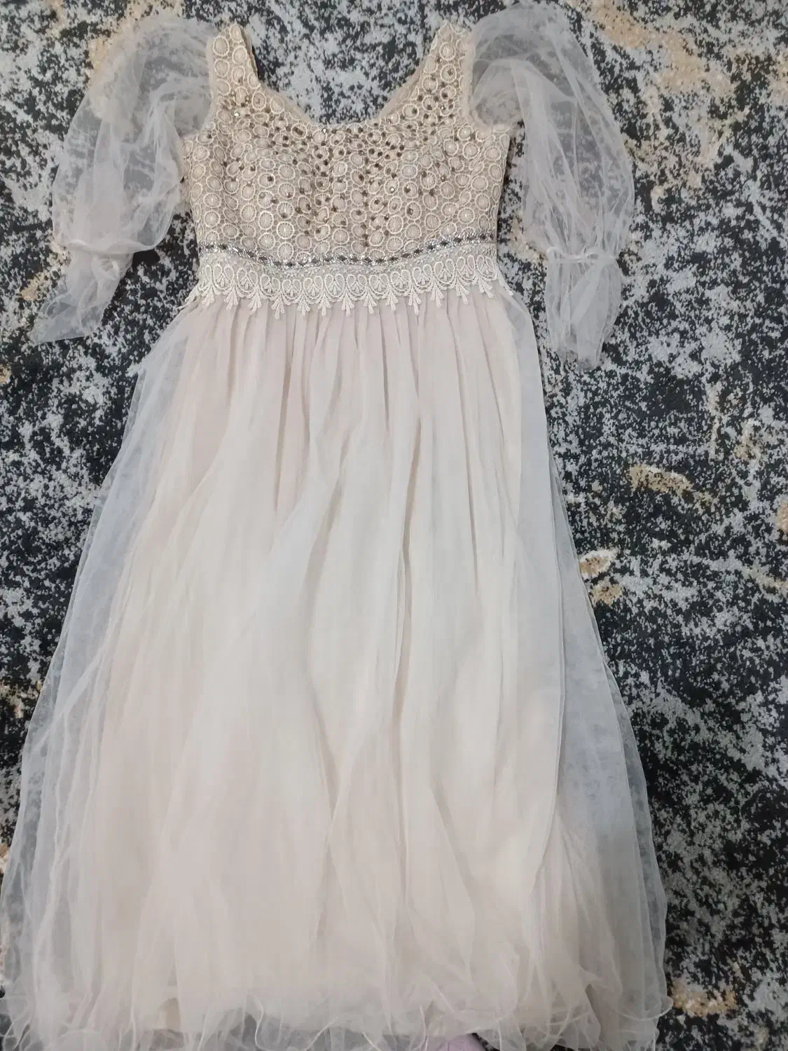 لباس مجلسی|لباس|آستارا, |دیوار