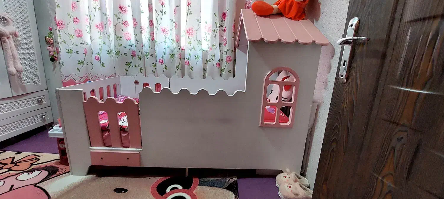 کمد لباس و تخت خواب به همراه خوشخواب، فرش کودک|تخت و سرویس خواب|مشهد, پورسینا|دیوار