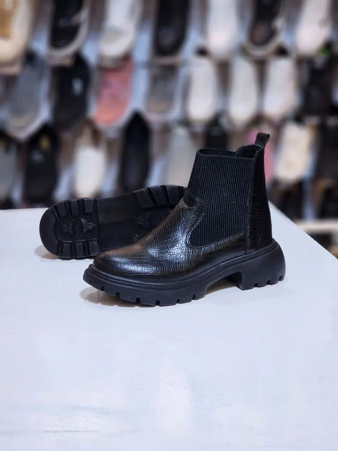 نیم بوت چرم زنانه طبی با ضمانت|کیف، کفش، کمربند|اصفهان, تخت فولاد|دیوار