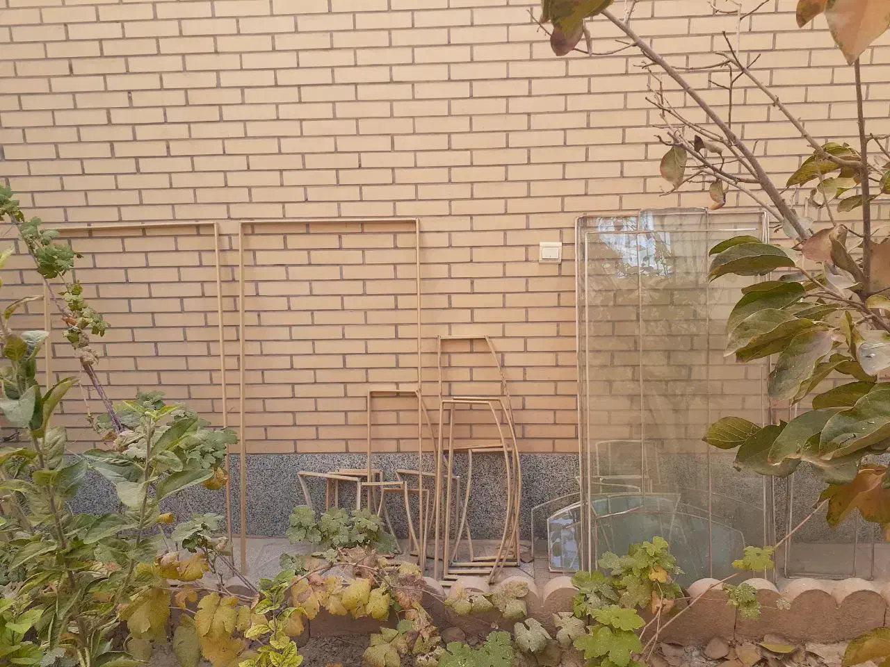 فروش درب فلزی همراه با پاچلاغی و شیشه های سالم|مصالح و تجهیزات ساختمان|فولادشهر, C5|دیوار