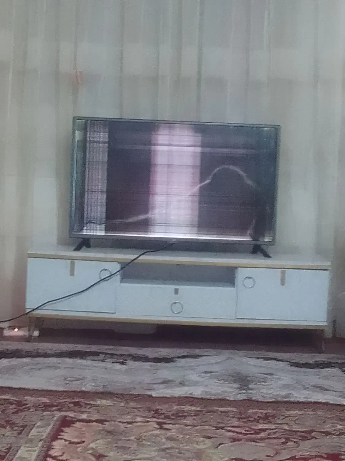 تلویزیون پنل شکسته|تلویزیون و پروژکتور|اقبالیه, |دیوار