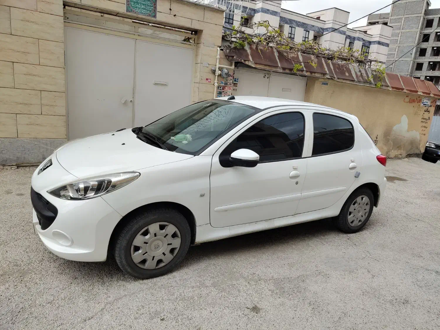 207|خودرو سواری و وانت|همدان, |دیوار